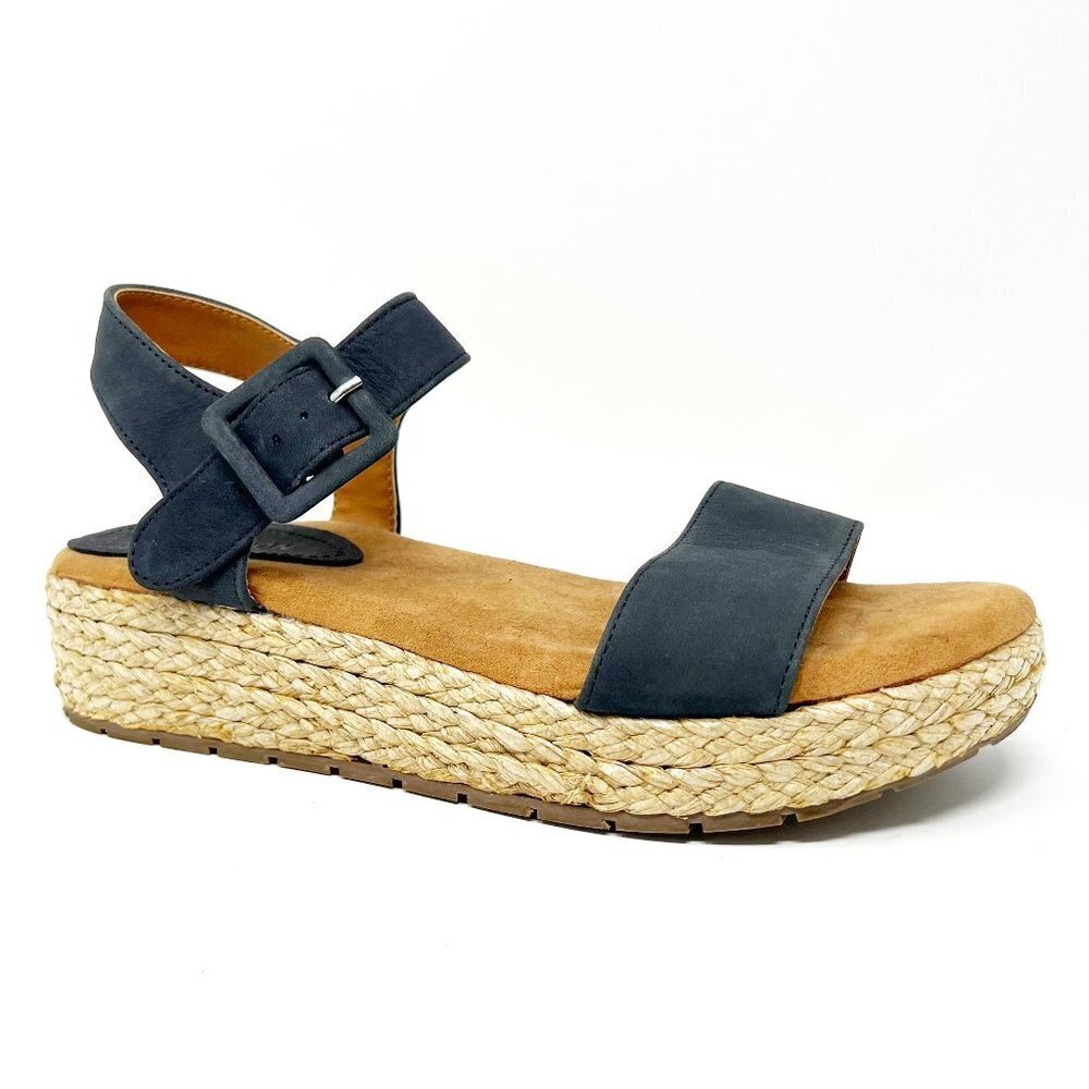 Kenneth Cole Reaction Sandals Women's 7.5 Navy Blue Suede Calm Water Platforms